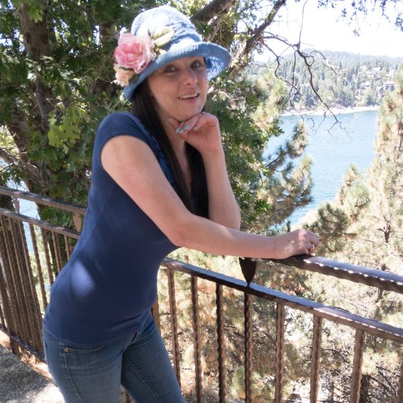 Packable hat - Picture 4 of 16